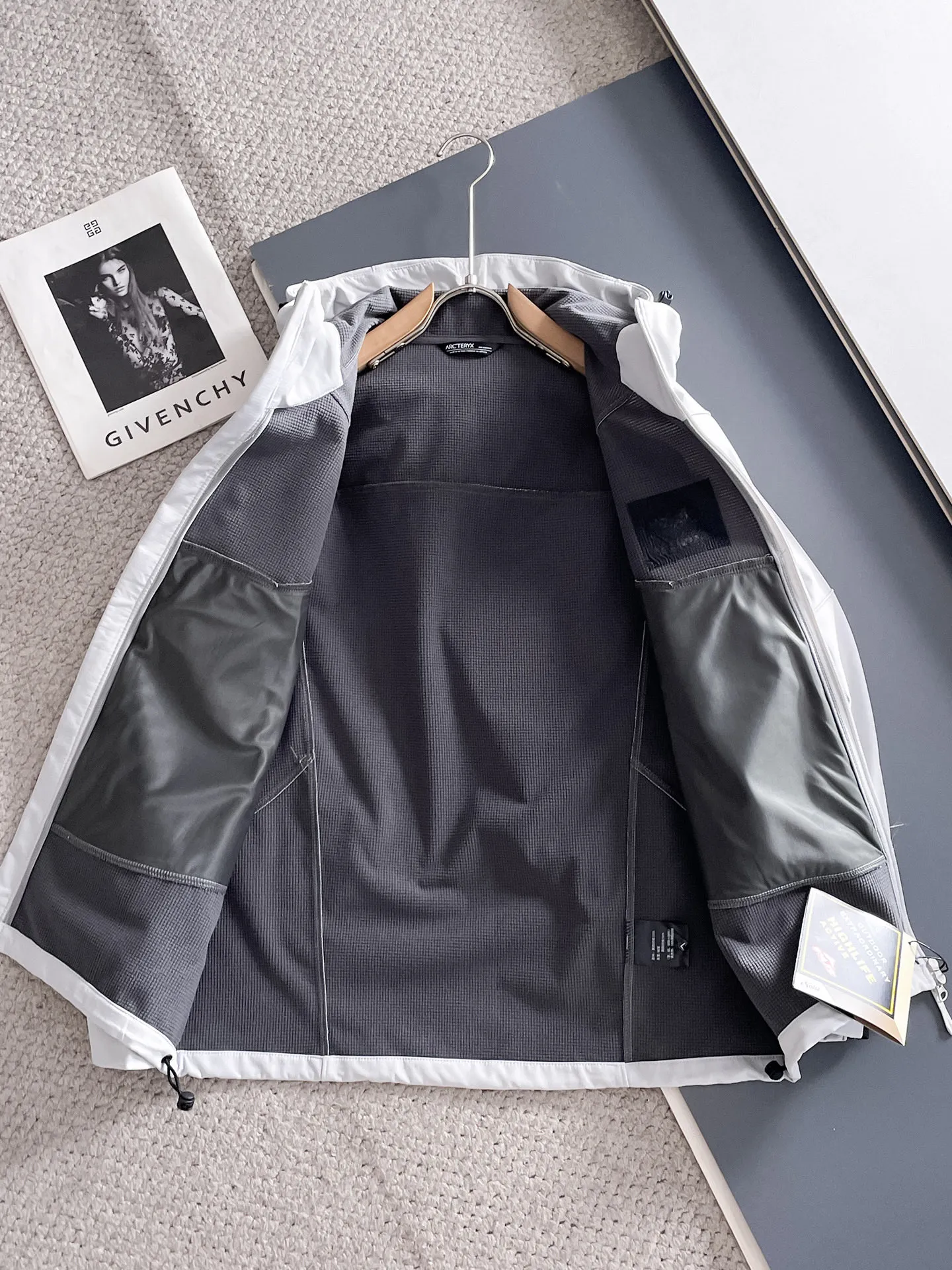 Same Style， ， 2026 New Arrival ，Original Premium Breathable ， ， ， Quality。 ， Sizes：M～3XL，